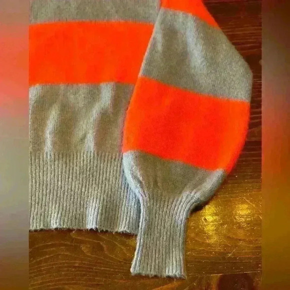 June And Hudson Womens V-Neck Sweater Blue Color Pink Block Long Sleeve Bishop M - Picture 5 of 9